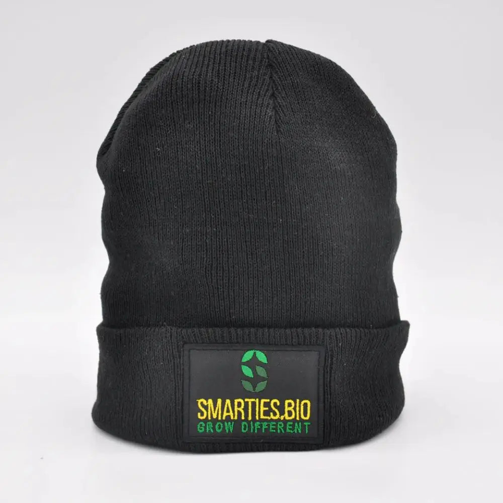 Beanie “Smarties.bio – Grow Different” | Smarties.bio