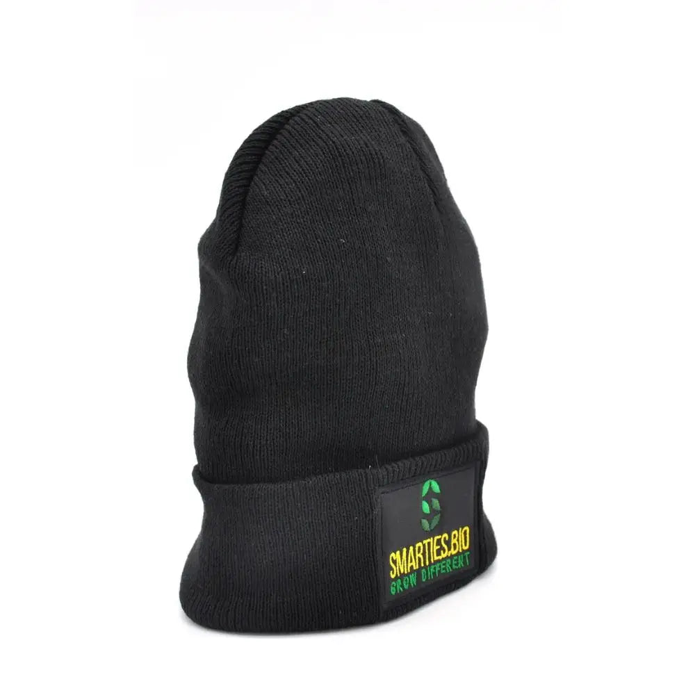 Beanie “Smarties.bio – Grow Different” | Smarties.bio
